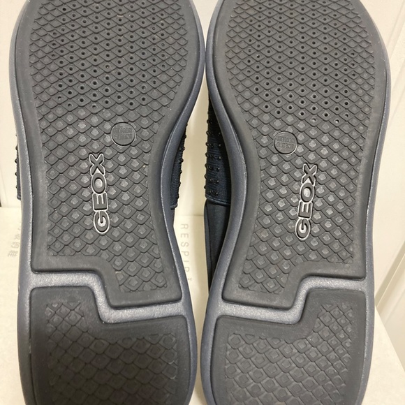 Geox Respira  Dark Navy Women's Sneakers EU 38/ US 8 - Picture 15 of 15